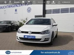 Weiß Gebraucht 2016 VW Golf VII Allstar Kleinwagen | 11.680 € (Fairer Preis)