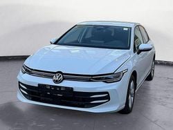 Weiß Neu 2025 VW Golf Life Limousine | 24.990 € (Guter Preis)