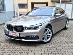 Kaschmirsilber metallic Gebraucht 2016 BMW 730 Limousine | 21.300 € (Teuer)