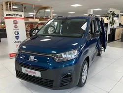Blau Gebraucht 2023 Fiat e-Doblò Launch Edition Van / Kleinbus | 26.990 € (Fairer Preis)