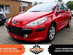 Rot Gebraucht 2005 Peugeot 307 Limousine | 2.600 € (Teuer)