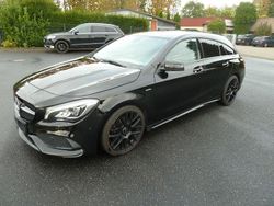 Schwarz Gebraucht 2017 Mercedes CLA200 Shooting Brake AMG Kombi | 14.350 € (Guter Preis)