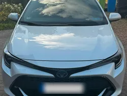 Weiß Gebraucht 2022 Toyota Corolla Team Kombi | 20.000 € (Superpreis)
