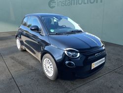 Schwarz Gebraucht 2022 Fiat 500e Action Limousine | 15.490 € (Etwas zu teuer)