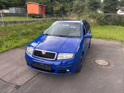 Blau Gebraucht 2004 Skoda Fabia Classic Kombi | 2.400 € (Teuer)