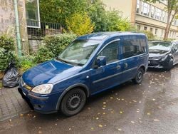 Blau Gebraucht 2005 Opel Combo Van / Kleinbus | 550 € (Superpreis)