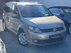 Beige Gebraucht 2015 VW Touran Cup Van / Kleinbus | 8.590 € (Guter Preis)