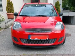 Rot Gebraucht 2008 Ford Fiesta Kleinwagen | 2.000 €