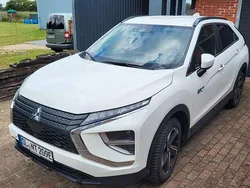 Weiß Gebraucht 2022 Mitsubishi Eclipse Cross Basis SUV | 22.999 € (Guter Preis)