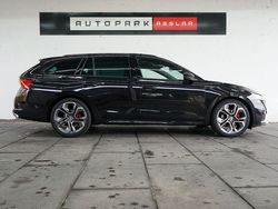 Schwarz Gebraucht 2022 Skoda Octavia RS Kombi | 25.880 € (Fairer Preis)