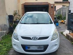 Weiß Gebraucht 2009 Hyundai i20 Limousine | 2.700 € (Fairer Preis)