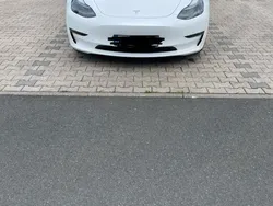 Weiß Gebraucht 2023 Tesla Model 3 Limousine | 37.900 € (Teuer)