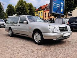 Grau Gebraucht 1993 Mercedes E200 Kombi | 11.400 €