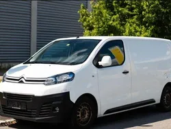 Weiß Gebraucht 2016 Citroën Jumpy Van / Kleinbus | 9.999 € (Fairer Preis)