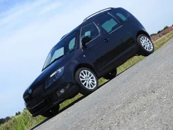 Schwarz Gebraucht 2015 Skoda Roomster Kombi | 6.999 € (Fairer Preis)