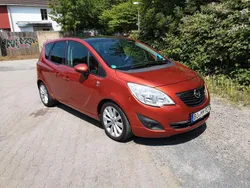 Rot Gebraucht 2012 Opel Meriva Van / Kleinbus | 4.444 € (Superpreis)