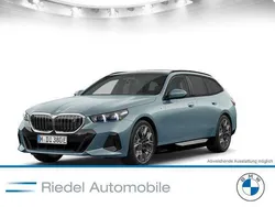 Grün Gebraucht 2024 BMW i5 M Sport Limousine | 63.990 €