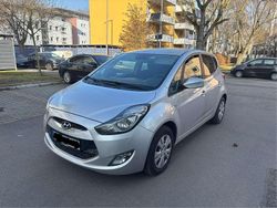 Silber Gebraucht 2013 Hyundai ix20 Trend Kleinwagen | 7.500 € (Superpreis)