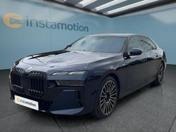 Blau Gebraucht 2025 BMW 740 M Sport Limousine | 132.199 €
