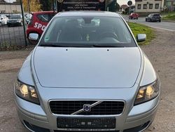 Silber Gebraucht 2006 Volvo S40 Momentum Limousine | 1.499 € (Superpreis)