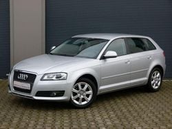 Eissilber (metallic) Gebraucht 2009 Audi A3 Ambiente Limousine | 10.999 € (Teuer)