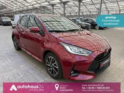 Rot Gebraucht 2021 Toyota Yaris Team Kleinwagen | 13.990 € (Superpreis)
