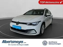 Weiß Gebraucht 2021 VW Golf VIII Life Kombi | 20.929 € (Fairer Preis)