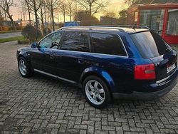 Blau Gebraucht 1999 Audi A6 Kombi | 8.000 €