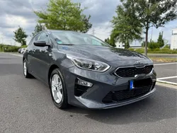 Grau Gebraucht 2019 Kia Ceed Limousine | 16.950 € (Fairer Preis)