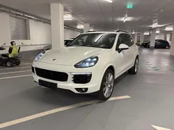 Weiß Gebraucht 2017 Porsche Cayenne Platinum Edition SUV | 32.700 € (Teuer)