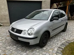 Silber Gebraucht 2002 VW Polo Basis Limousine | 900 € (Guter Preis)