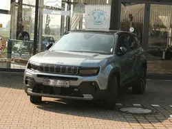 Grau Neu 2024 Jeep Avenger EV Summit SUV | 35.990 € (Fairer Preis)