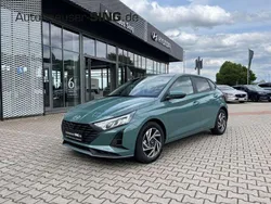 Mangrove green Neu 2025 Hyundai i20 Kleinwagen | 18.390 € (Fairer Preis)