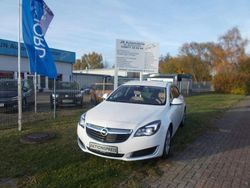Weiß Gebraucht 2017 Opel Insignia Limousine | 10.499 € (Superpreis)