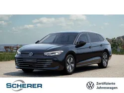 Grenadillschwarz metallic (metallic) Gebraucht 2024 VW Passat IQ Drive Kombi | 33.300 € (Guter Preis)