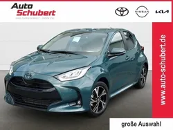 Grau Neu 2025 Toyota Yaris Hybrid Kleinwagen | 24.740 € (Fairer Preis)