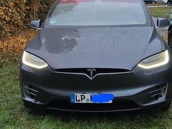 Grau Gebraucht 2017 Tesla Model X SUV | 24.999 € (Guter Preis)