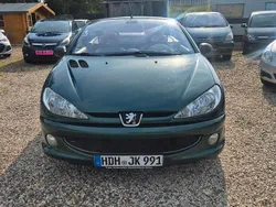 Grün Gebraucht 2004 Peugeot 206 CC Cabrio | 1.900 € (Fairer Preis)
