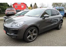 Grau Gebraucht 2015 Porsche Macan SUV | 24.999 € (Etwas zu teuer)