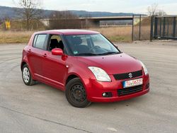 Rot Gebraucht 2007 Suzuki Swift Limousine | 2.199 € (Fairer Preis)