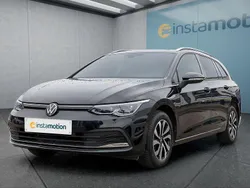 Schwarz Gebraucht 2023 VW Golf VIII Kombi | 24.099 € (Guter Preis)