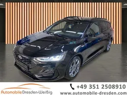 Schwarz Gebraucht 2023 Ford Focus ST-Line Kombi | 22.979 € (Guter Preis)