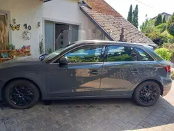 Grau Gebraucht 2017 Audi A3 Sportback Sport Limousine | 17.800 € (Fairer Preis)