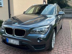 Grau Gebraucht 2012 BMW X1 Sport Line SUV | 14.500 € (Teuer)