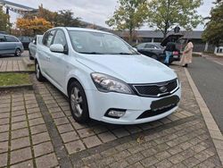 Weiß Gebraucht 2012 Kia Ceed GT 2 Limousine | 4.850 €