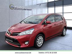 Rot Gebraucht 2013 Toyota Verso Executive Van / Kleinbus | 6.350 € (Fairer Preis)