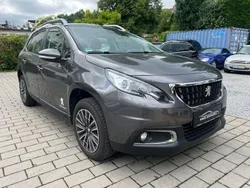 Grau Gebraucht 2019 Peugeot 2008 Active SUV | 10.950 € (Fairer Preis)