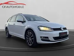 Weiß Gebraucht 2014 VW Golf VII Cup Kombi | 9.999 € (Guter Preis)