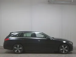 Schwarz Gebraucht 2022 Mercedes C220 Avantgarde Kombi | 25.980 € (Superpreis)
