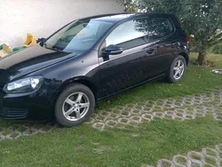 Schwarz Gebraucht 2010 VW Golf VI Kleinwagen | 3.200 € (Guter Preis)